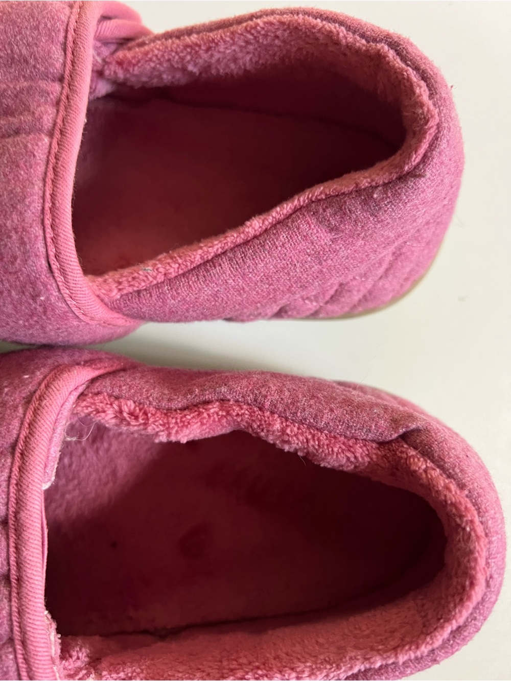 Vionic Jackie Rhubarb Pink Quilted Slippers 7 - Picture 9 of 13